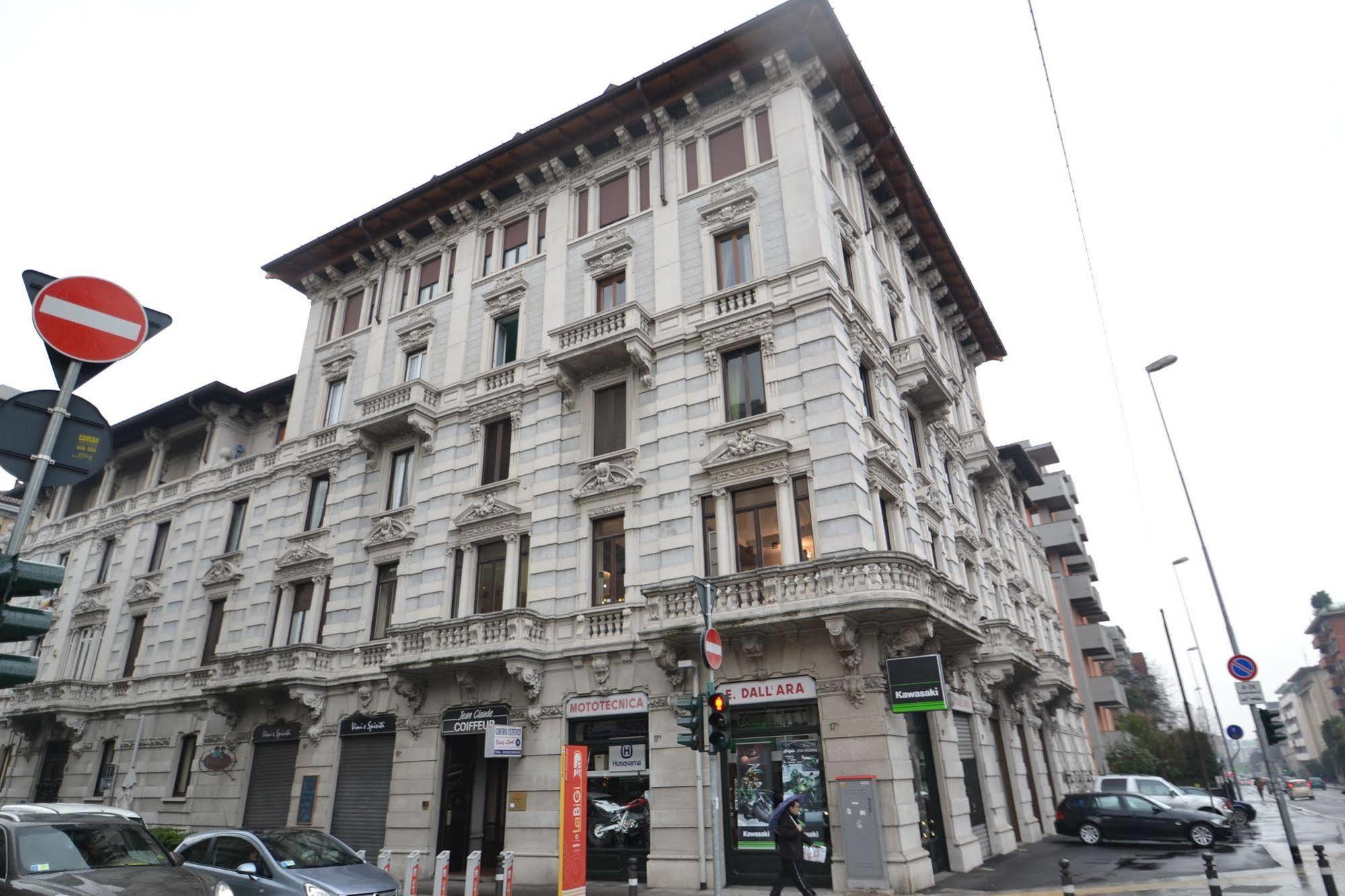 Hotel Bergamo Romantica Exterior foto